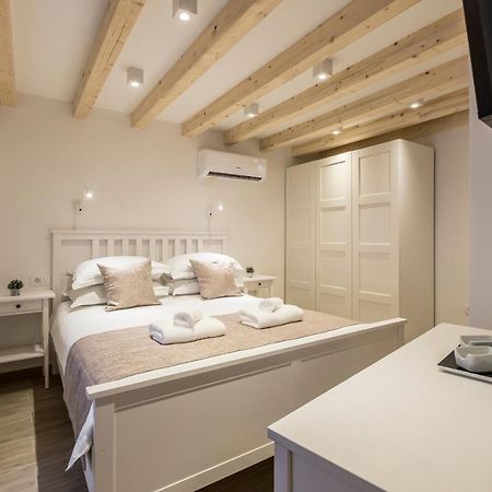 Cosmijeva Luxury Rooms Split Eksteriør billede